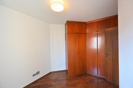 Apartamento à venda com 82m², 2 quartos e 2 vagasQuarto 2