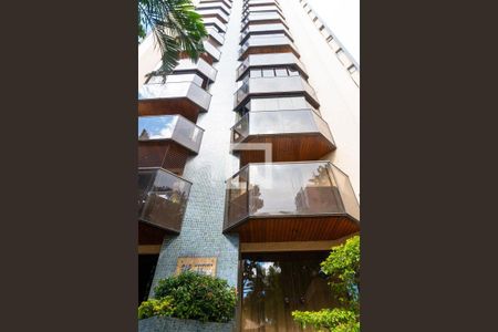 Apartamento à venda com 82m², 2 quartos e 2 vagasFachada