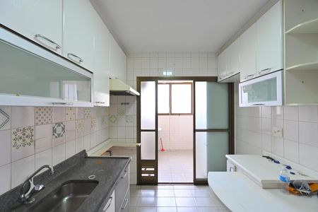 Apartamento à venda com 82m², 2 quartos e 2 vagasCozinha