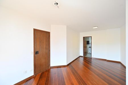 Apartamento à venda com 82m², 2 quartos e 2 vagasSala