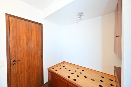 Apartamento à venda com 82m², 2 quartos e 2 vagasQuarto de Serviço 