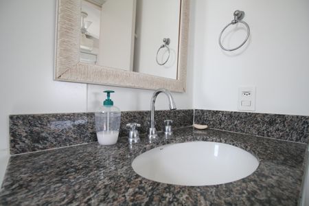 Apartamento para alugar com 68m², 3 quartos e 2 vagasBanheiro 