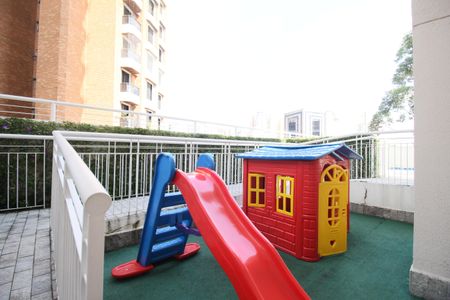 Apartamento para alugar com 68m², 3 quartos e 2 vagasÁrea comum - Playground