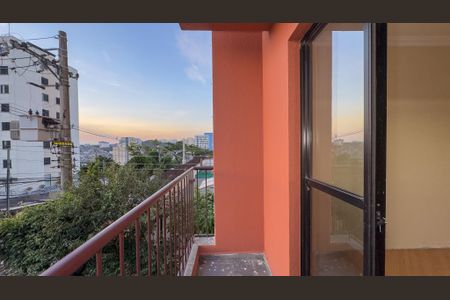 Sacada de apartamento à venda com 3 quartos, 65m² em Vila das Belezas, São Paulo