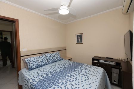 Casa à venda com 131m², 3 quartos e 4 vagasQuarto Suite
