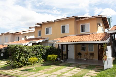 Casa à venda com 131m², 3 quartos e 4 vagasFachada da Casa