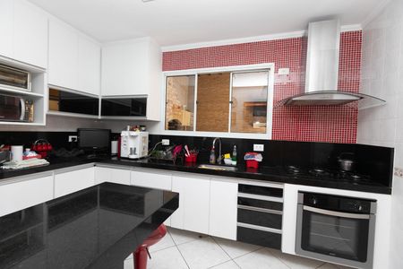 Casa à venda com 131m², 3 quartos e 4 vagasCozinha
