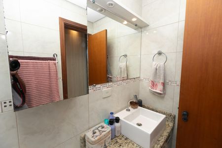 Casa à venda com 131m², 3 quartos e 4 vagasBanheiro Suite