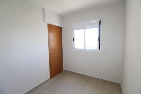 Apartamento para alugar com 77m², 3 quartos e 2 vagasQuarto 2