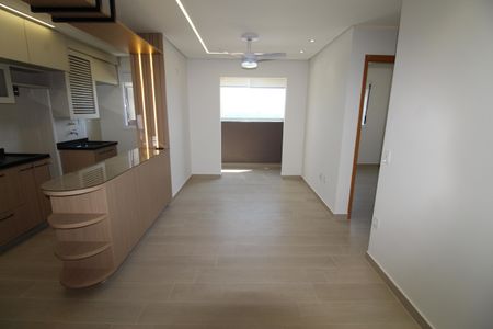 Apartamento para alugar com 77m², 3 quartos e 2 vagasSala