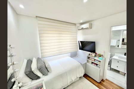 Apartamento à venda com 195m², 3 quartos e 3 vagasQuarto 2 - Suíte