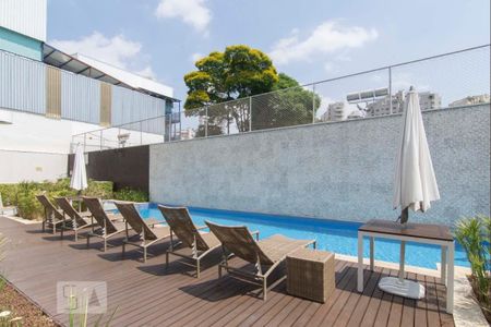Apartamento à venda com 195m², 3 quartos e 3 vagasÁrea comum - Piscina