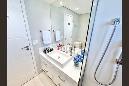 Apartamento à venda com 195m², 3 quartos e 3 vagasBanheiro da Suíte 3