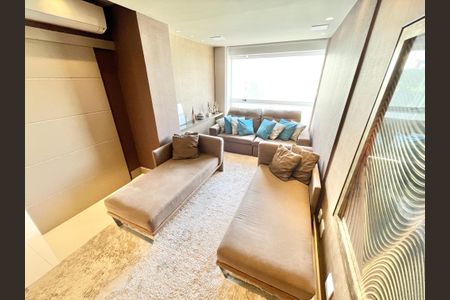 Apartamento à venda com 195m², 3 quartos e 3 vagasSala de TV