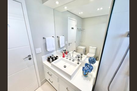 Apartamento à venda com 195m², 3 quartos e 3 vagasBanheiro da Suíte 3