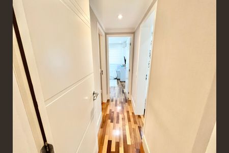 Apartamento à venda com 195m², 3 quartos e 3 vagasCorredor