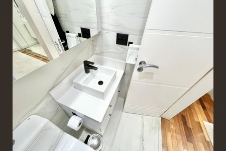 Apartamento à venda com 195m², 3 quartos e 3 vagasBanheiro da Suíte 2
