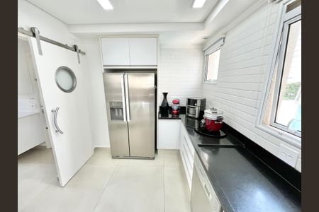 Apartamento à venda com 195m², 3 quartos e 3 vagasCozinha