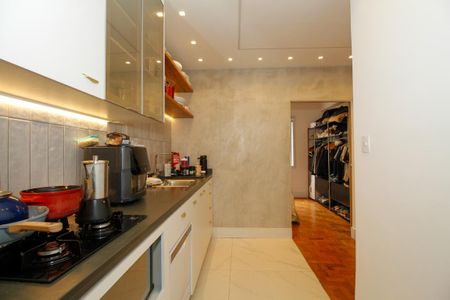 Apartamento à venda com 60m², 1 quarto e sem vagaCozinha e Área de Serviço