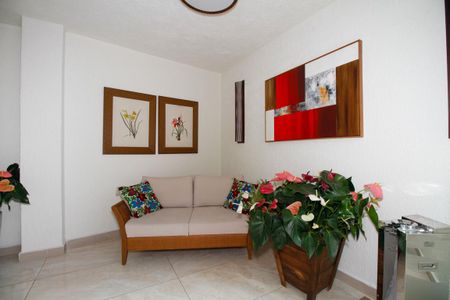 Apartamento à venda com 60m², 1 quarto e sem vagaHall Social