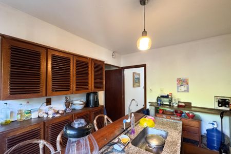 Casa à venda com 497m², 4 quartos e 2 vagasCozinha 1