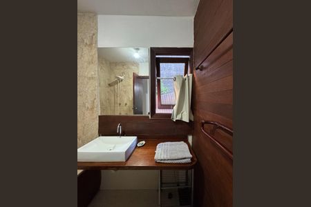 Casa à venda com 497m², 4 quartos e 2 vagasBanheiro - Suíte 2