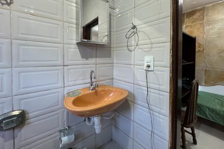 Casa à venda com 497m², 4 quartos e 2 vagasBanheiro - Suíte 1