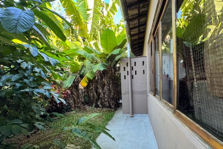 Casa à venda com 497m², 4 quartos e 2 vagasQuintal 
