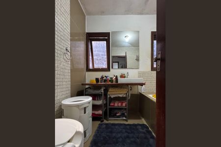 Casa à venda com 497m², 4 quartos e 2 vagasBanheiro Social