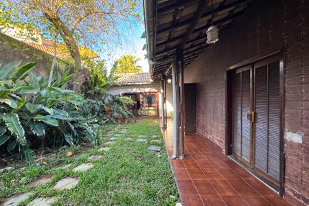 Casa à venda com 497m², 4 quartos e 2 vagasQuintal 