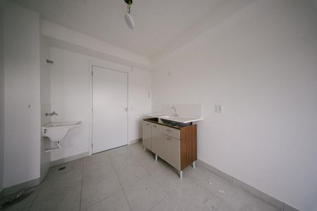 Apartamento para alugar com 32m², 2 quartos e sem vaga Apartamento para alugar com 32m², 2 quartos e sem vagaSala/Cozinha e Área de Serviço