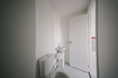 Apartamento para alugar com 32m², 2 quartos e sem vaga Apartamento para alugar com 32m², 2 quartos e sem vagaBanheiro