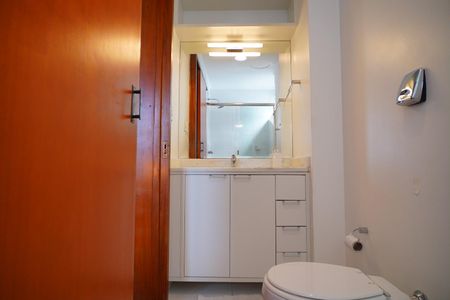 Apartamento para alugar com 90m², 2 quartos e 1 vagaBanheiro suíte 