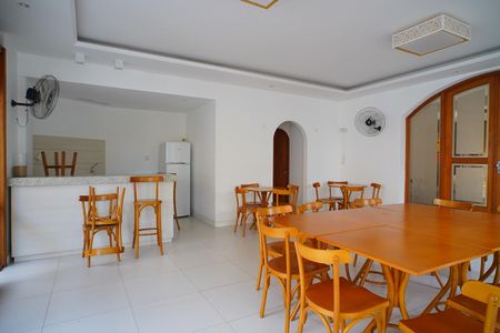 Apartamento para alugar com 90m², 2 quartos e 1 vagaÁrea comum - Salão de festas