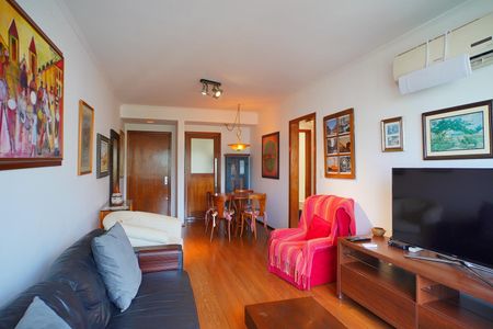 Sala de apartamento para alugar com 2 quartos, 90m² em Rio Branco, Porto Alegre