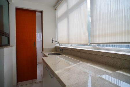 Apartamento para alugar com 90m², 2 quartos e 1 vagaÁrea  de serviço 