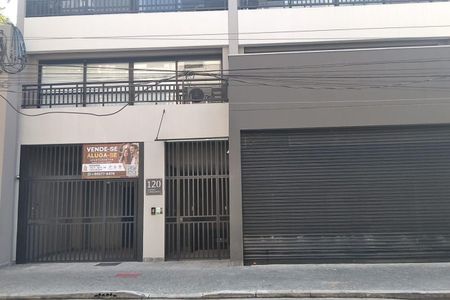 Studio para alugar com 28m², 1 quarto e sem vaga Studio para alugar com 28m², 1 quarto e sem vagaFachada