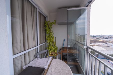 Apartamento à venda com 47m², 2 quartos e 1 vagaVaranda e Área de Serviço