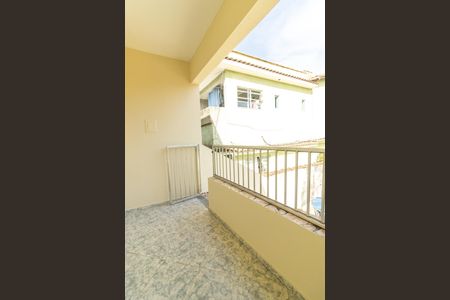 Casa para alugar com 78m², 2 quartos e sem vaga Casa para alugar com 78m², 2 quartos e sem vagaVaranda
