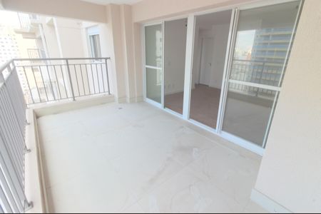 Apartamento à venda com 84m², 2 quartos e 1 vaga Apartamento à venda com 84m², 2 quartos e 1 vagaVaranda