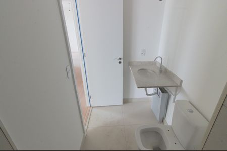 Apartamento à venda com 84m², 2 quartos e 1 vaga Apartamento à venda com 84m², 2 quartos e 1 vagaBanheiro