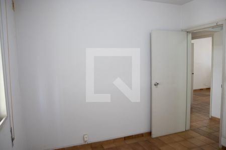 Apartamento para alugar com 180m², 3 quartos e 1 vagaQuarto 01