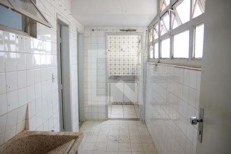 Apartamento para alugar com 180m², 3 quartos e 1 vagaÁrea de Serviço