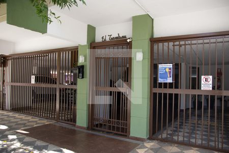 Apartamento para alugar com 180m², 3 quartos e 1 vagaFachada