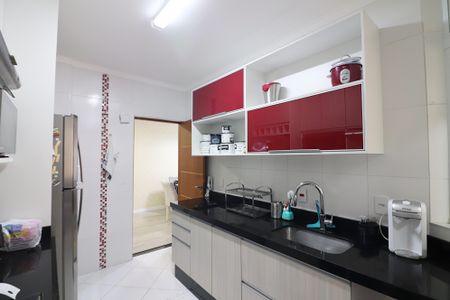 Apartamento à venda com 67m², 2 quartos e 2 vagasCozinha 