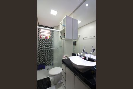 Apartamento à venda com 67m², 2 quartos e 2 vagasBanheiro Social