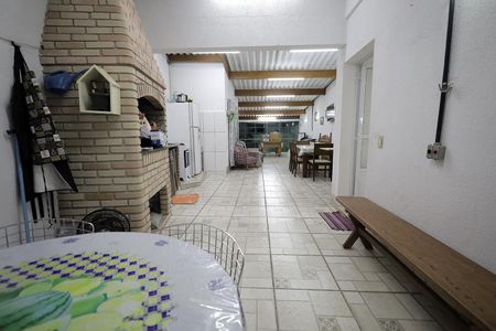 Apartamento à venda com 230m², 3 quartos e 2 vagas Apartamento à venda com 230m², 3 quartos e 2 vagasCobertura