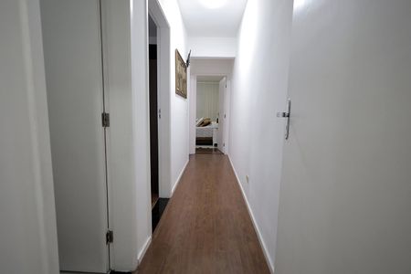 Apartamento à venda com 230m², 3 quartos e 2 vagas Apartamento à venda com 230m², 3 quartos e 2 vagasCorredor