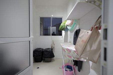 Apartamento à venda com 230m², 3 quartos e 2 vagas Apartamento à venda com 230m², 3 quartos e 2 vagasÁrea de Serviço