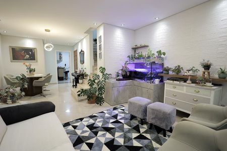 Apartamento à venda com 230m², 3 quartos e 2 vagas Apartamento à venda com 230m², 3 quartos e 2 vagasSala